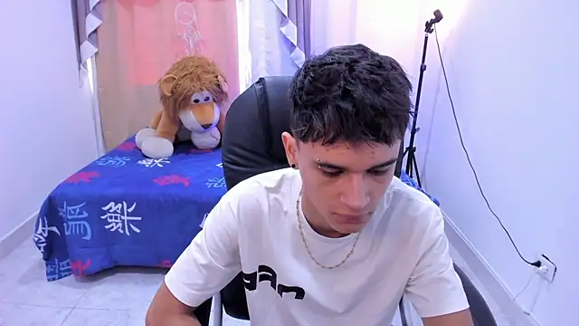 Aron Boyy online show from 9, 4, 2026