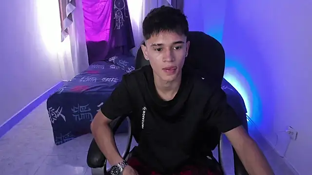 Aron Boyy online show from 25, 10, 2025