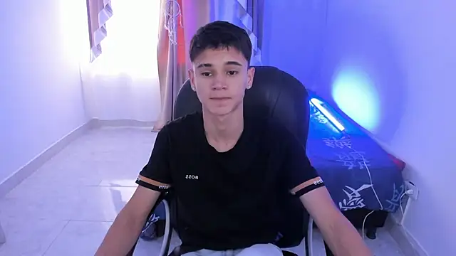 Aron Boyy online show from 10, 11, 2025