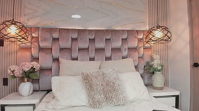 DulceEstrella  online show from 15, 4, 2026