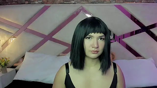 Snapshot of Valery_Brand chatting on 24, 10, 2025 Valery Brand online show from 24, 10, 2025