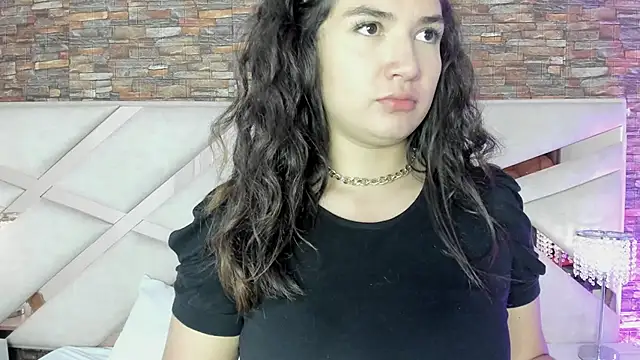 Snapshot of Valery_Brand chatting on 25, 10, 2025 Valery Brand online show from 25, 10, 2025