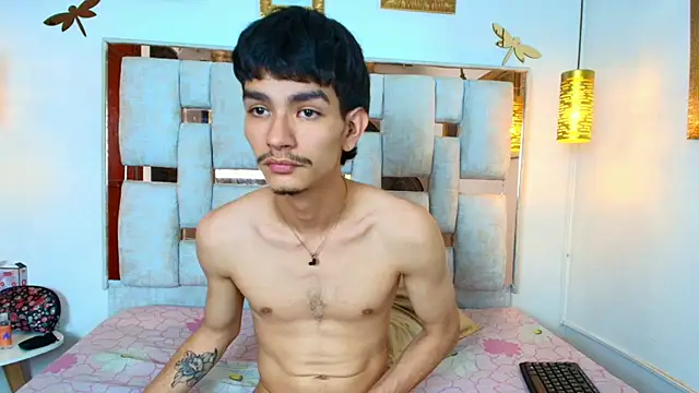 LilyAndJuan online show from 10, 9, 2025