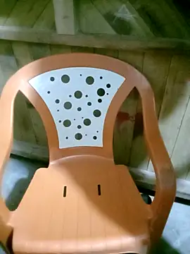 Surrilove online show from 13, 4, 2026