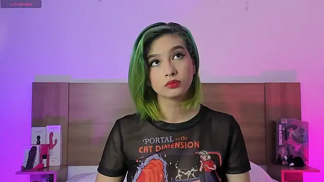 Akatsumi  online show from 10, 2, 2026