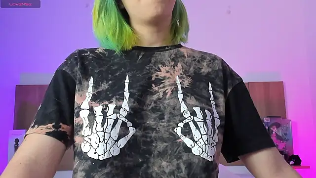 Akatsumi  online show from 9, 3, 2026