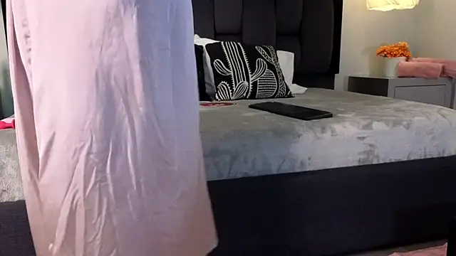 Calipso Parisi online show from 13, 11, 2025