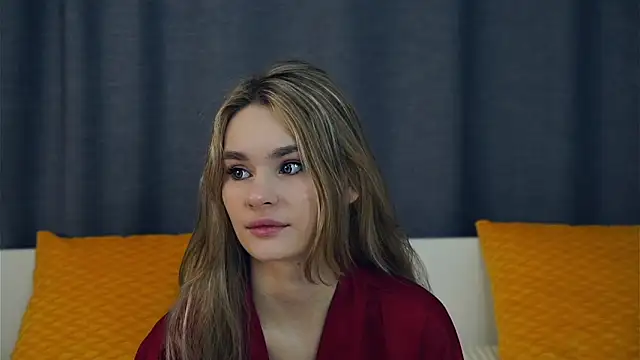 Lilykiss online show from 6, 10, 2025