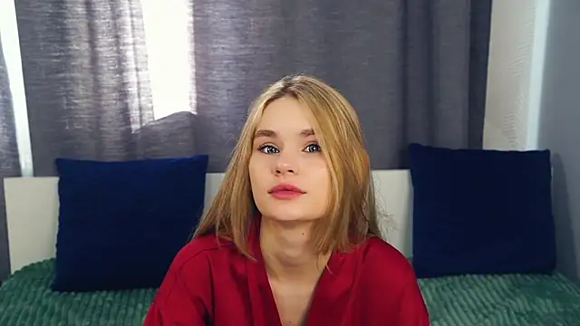 Lilykiss online show from 2, 10, 2025