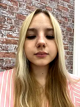 Sky Cutie online show from 9, 9, 2025