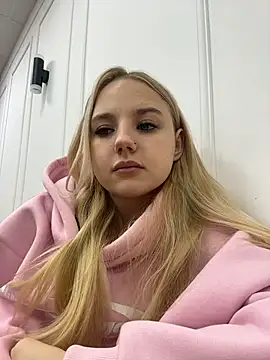 Sky Cutie online show from 19, 1, 2026