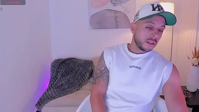 Snapshot of Dante_marquez chatting on 21, 10, 2025 Dante marquez online show from 21, 10, 2025