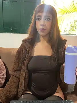 AliceMrtnz online show from 6, 3, 2026