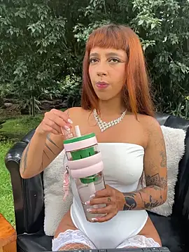 AliceMrtnz online show from 18, 4, 2026