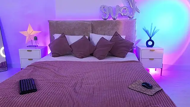 Jules night online show from 16, 4, 2026