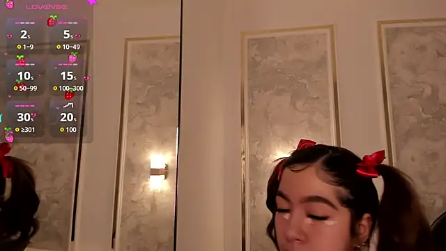 doll eyees  online show from 11, 10, 2025