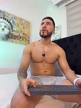Snapshot of Thiago_Hill chatting on 6, 5, 2026 Thiago Hill online show from 6, 5, 2026
