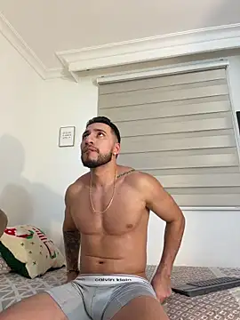 Thiago Hill online show from 14, 12, 2025