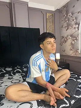 Dani rivass online show from 3, 10, 2025
