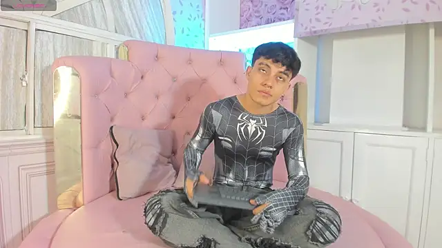 Dani rivass online show from 19, 12, 2025