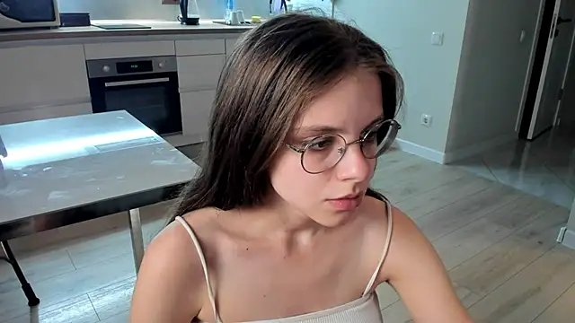linashy  online show from 26, 9, 2025