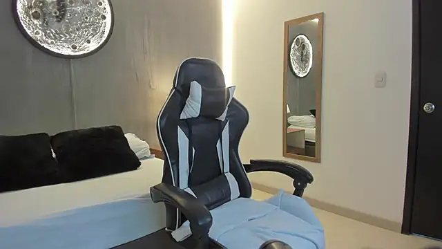 liliand  online show from 10, 10, 2025