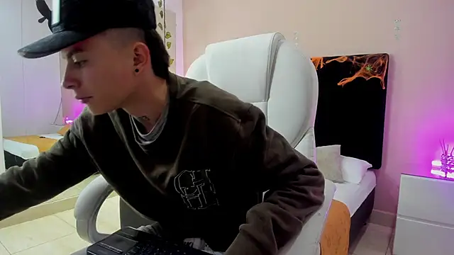 Nascary Fox online show from 8, 10, 2025