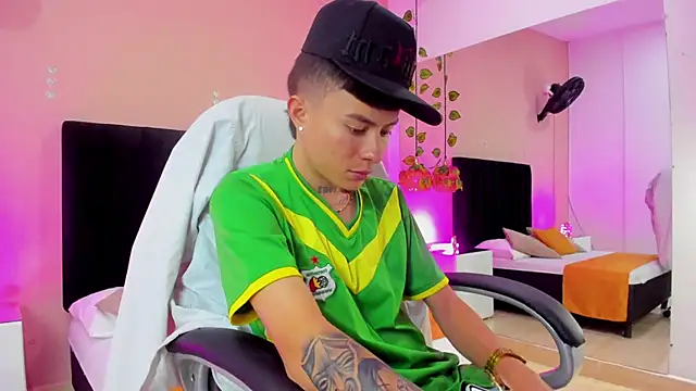 Nascary Fox online show from 28, 11, 2025