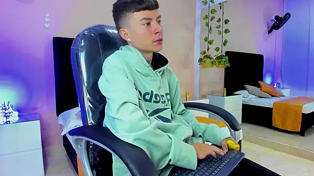 Nascary Fox online show from 27, 11, 2025