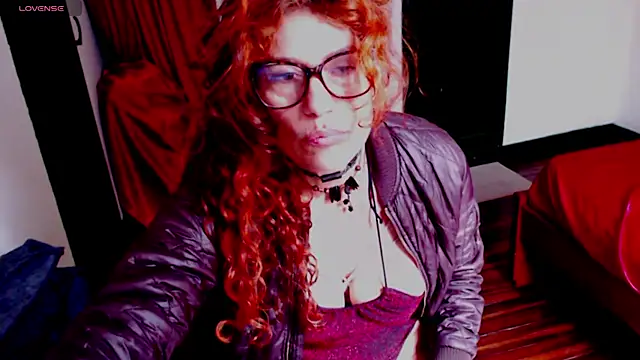 Snapshot of fenix_colette chatting on 14, 7, 2026 fenix colette online show from 14, 7, 2026