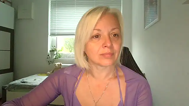 Linsy Kim online show from 2, 10, 2025
