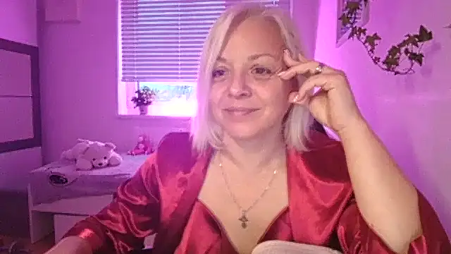 Linsy Kim online show from 5, 12, 2025