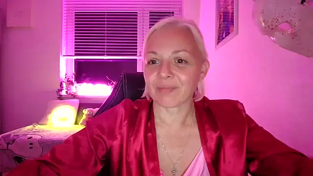 Linsy Kim online show from 18, 9, 2025