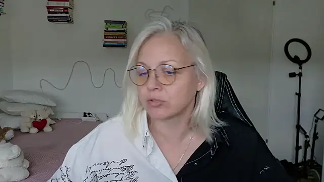 Linsy Kim online show from 1, 4, 2026