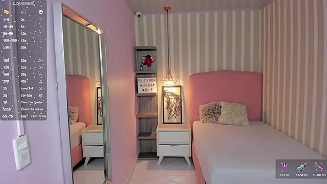 SOPHIEMEYER online show from 24, 11, 2025