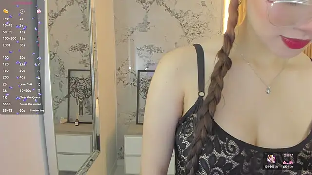SOPHIEMEYER online show from 22, 9, 2025