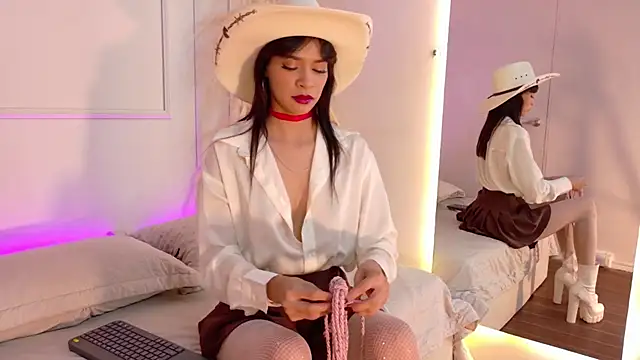 CathMellow online show from 24, 10, 2025