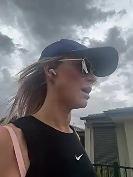 imyourgoodgirl69 online show from 11, 2, 2026