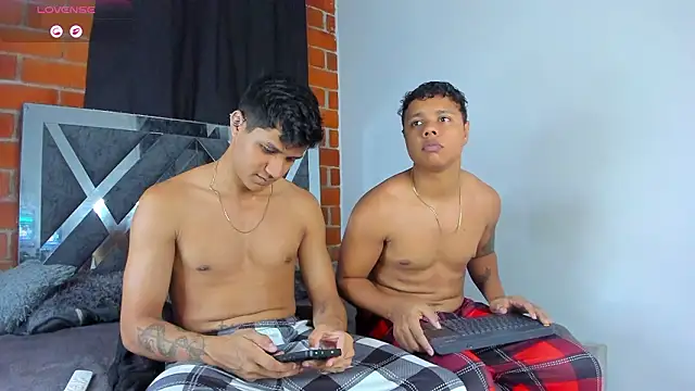 Robertmiller21 online show from 7, 2, 2026