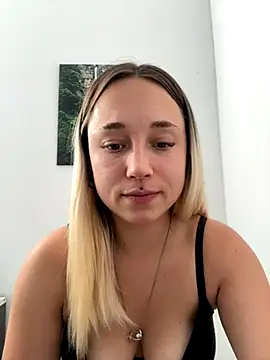 Snapshot of stelli_99 chatting on 28, 9, 2025 stelli 99 online show from 28, 9, 2025