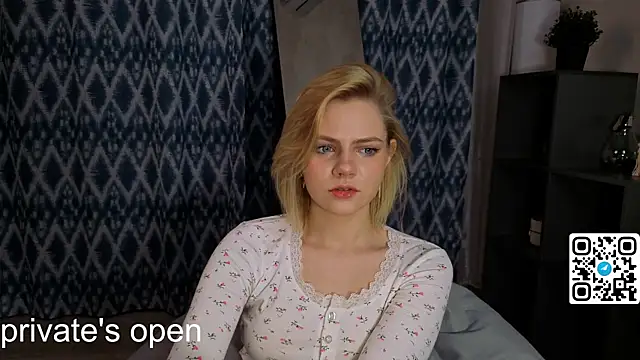 Snapshot of Brittney_Shaw chatting on 12, 11, 2025 Brittney Shaw online show from 12, 11, 2025