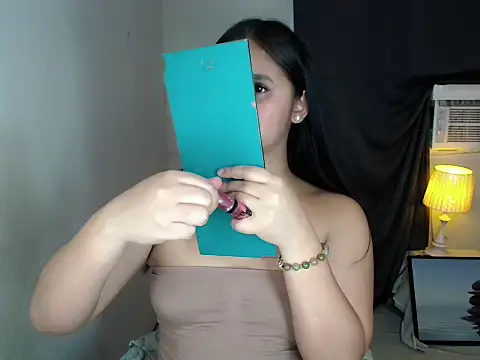 Aiko shemalexxx online show from 9, 2, 2026