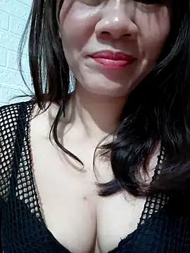 Singlemom69x online show from 10, 7, 2026