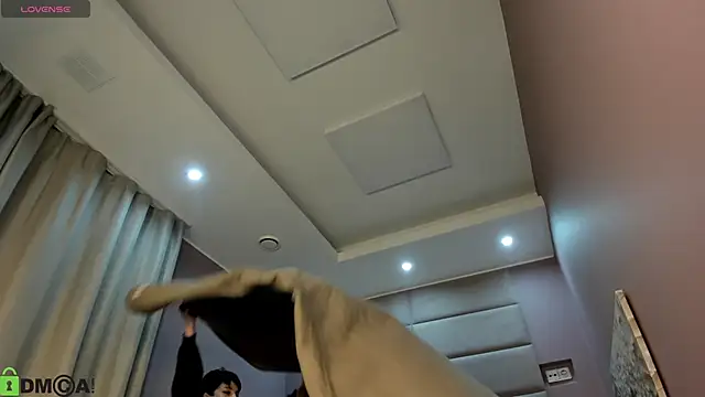 Adeline Perle online show from 15, 10, 2025