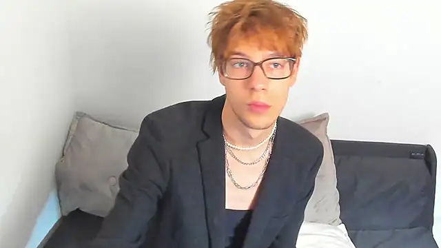 Snapshot of JasperWilson chatting on 3, 10, 2025 JasperWilson online show from 3, 10, 2025
