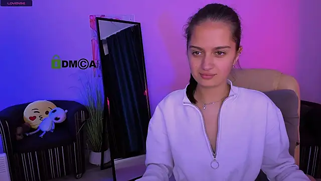 Snapshot of talia_seduce chatting on 13, 10, 2025 talia seduce online show from 13, 10, 2025