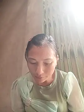 YAYAA-502 online show from 15, 10, 2025