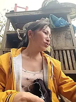 YAYAA-502 online show from 20, 12, 2025