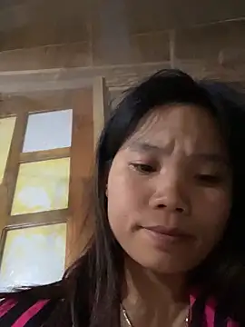 Snapshot of Ngoc-bbi chatting on 28, 11, 2025 Ngoc-bbi online show from 28, 11, 2025