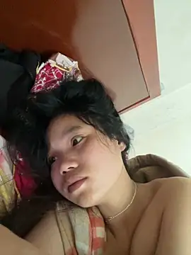 Snapshot of Ngoc-bbi chatting on 8, 10, 2025 Ngoc-bbi online show from 8, 10, 2025